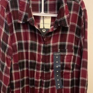 Lucky brand bottom front shirt